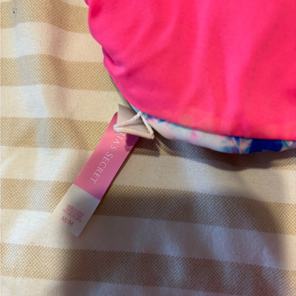 VS reversible bikini. Size medium - Picture 4 of 4